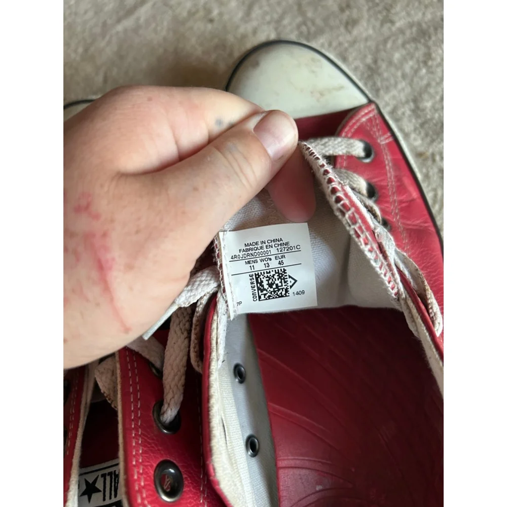 Converse red size 11M